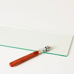 Tagliavetro manuale in legno e acciaio – Juliana